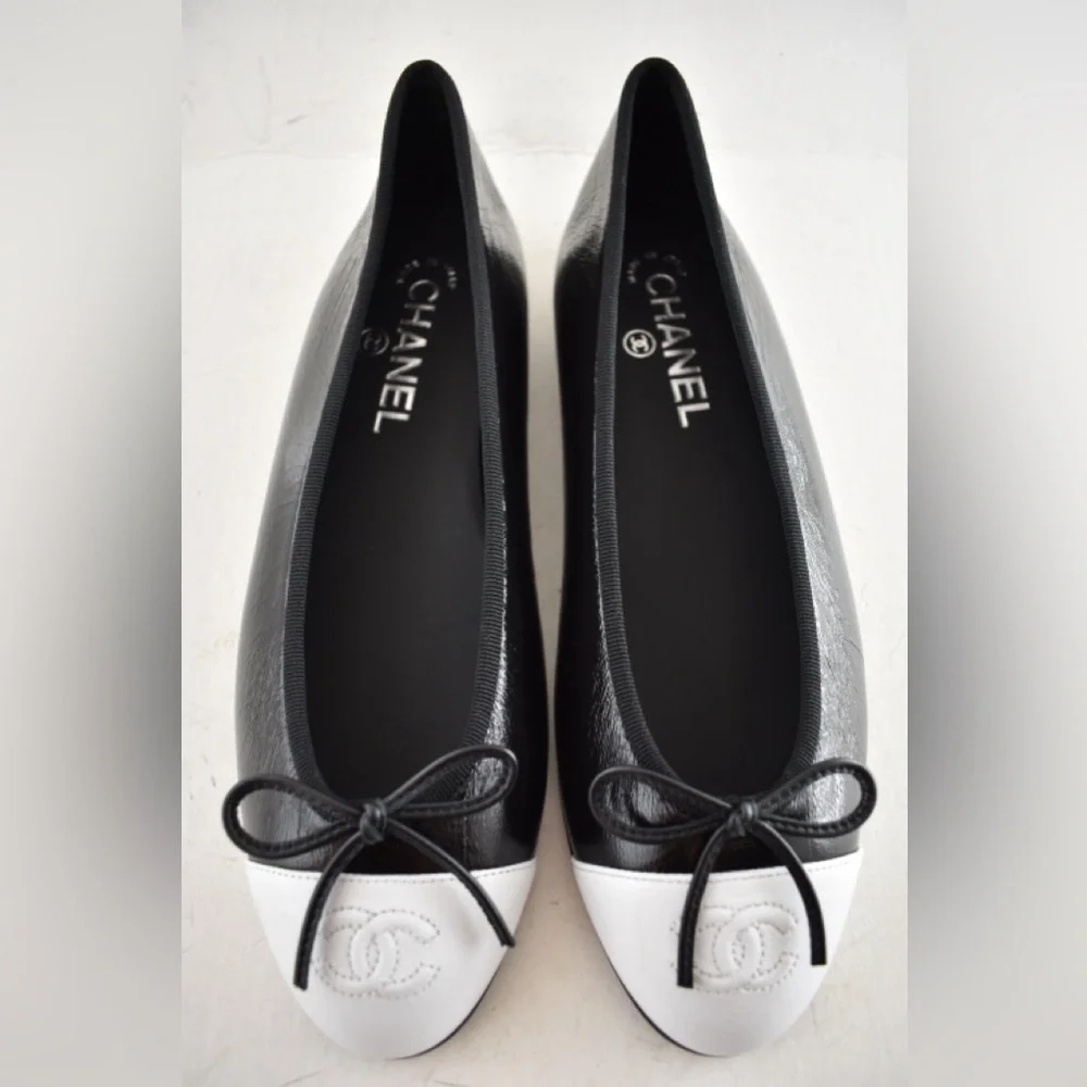 Chanel 26S Black White Crumpled Shiny Lambskin CC Bow Ballet Ballerina Flat 39 - Picture 5 of 16